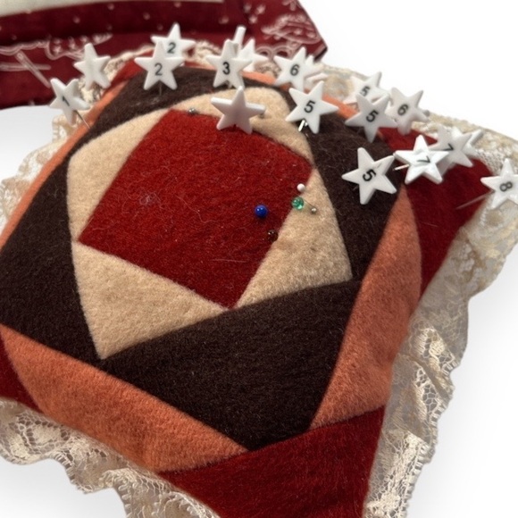 Vintage Handmade Pincushions‎ Quilted and Embroidered Crewel with Lace Edge - Picture 4 of 5